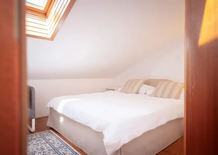 Kalina Deluxe Apartments